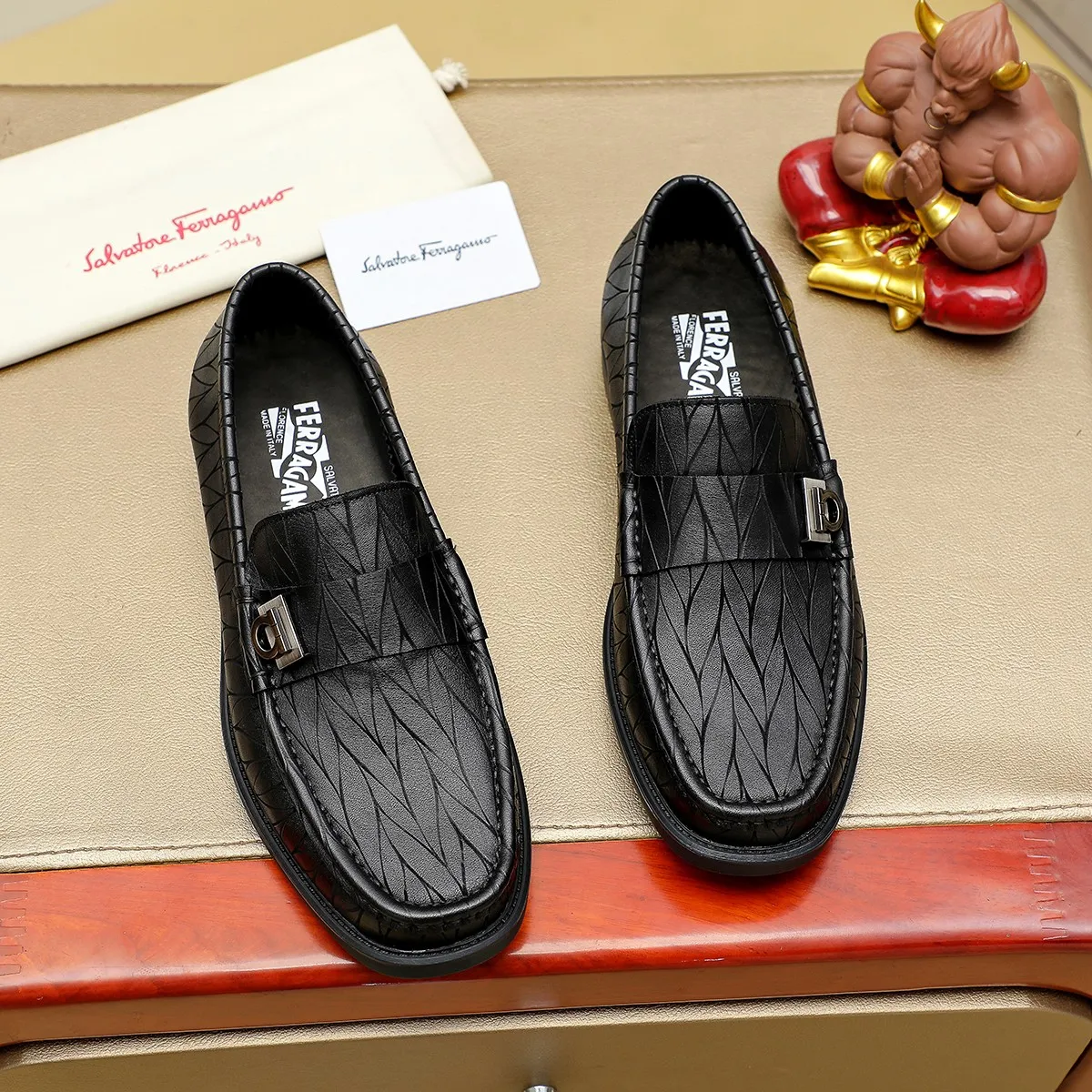 Men's shoes 💰500 Ferragamo [Ferragamo] top imported suit men's shoes 💯Original copy of the official website, product materials: selected imported embossed calfskin + luxury hardware buckle accessories ~ imported water-dyed cow 🐂 leather lining. Strong three-dimensional visual effect, original combination outsole, multiple colors available😘 Size: 38-44 (.45.46. Customized)